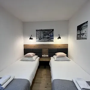 Aparthotel Terminal Airport